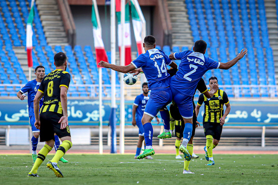 لیگ دسته‌سوم فوتبال | مسابقه شادکام مشهد و عقاب تهران
