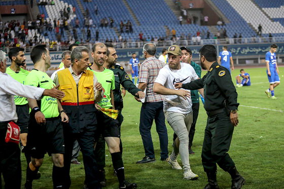 لیگ دسته‌سوم فوتبال | مسابقه شادکام مشهد و عقاب تهران