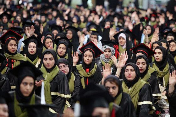 جشن دانش آموختگان علوم پزشکی کشور در حرم مطهر رضوی