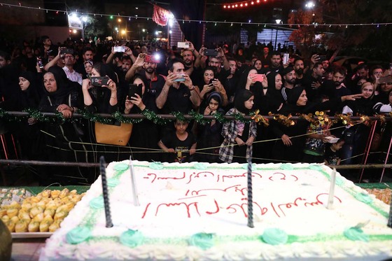 آیین سینی گردانی حضرت قاسم علیه السلام در شب هشتم محرم