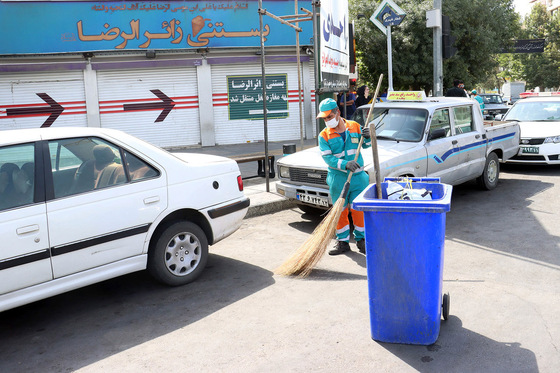 خدمات رسانی معاونت خدمات شهری شهرداری مشهد به عزاداران حسینی در روز تاسوعا