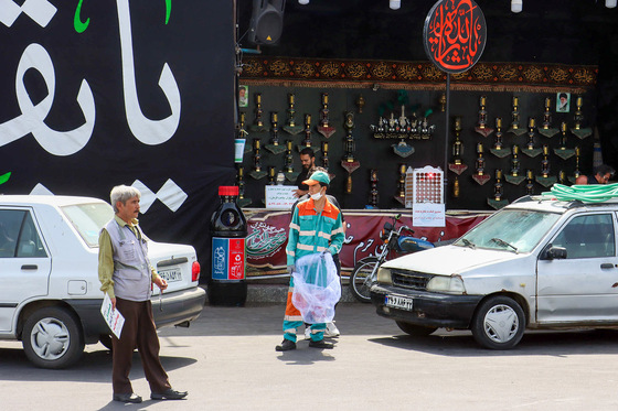 خدمات رسانی معاونت خدمات شهری شهرداری مشهد به عزاداران حسینی در روز تاسوعا