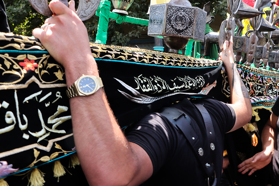  عزاداری روز عاشورا در مشهد