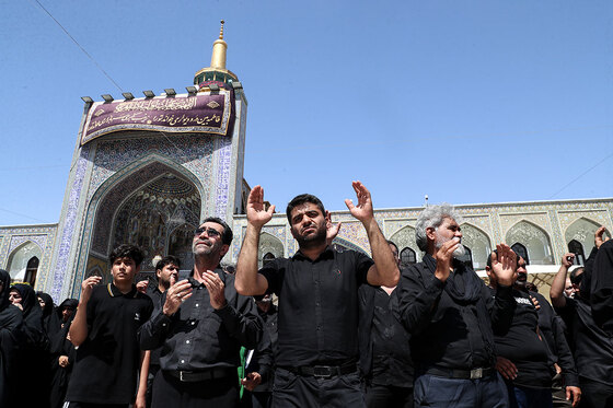 عزاداری روز عاشورا در خیابان امام رضا علیه السلام مشهد