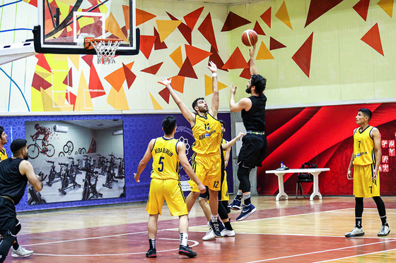 مسابقات لیگ برتر بسکتبال استان | دیدار رادین و فرش مشهد