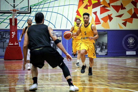 مسابقات لیگ برتر بسکتبال استان | دیدار رادین و فرش مشهد