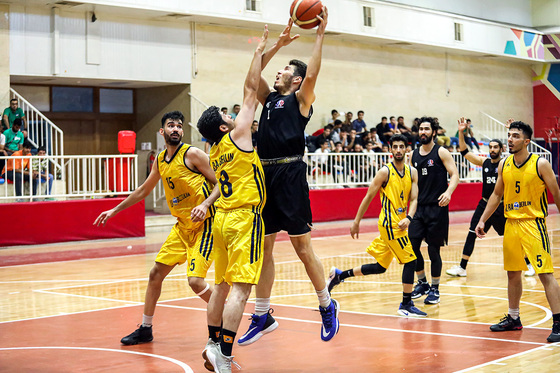 مسابقات لیگ برتر بسکتبال استان | دیدار رادین و فرش مشهد