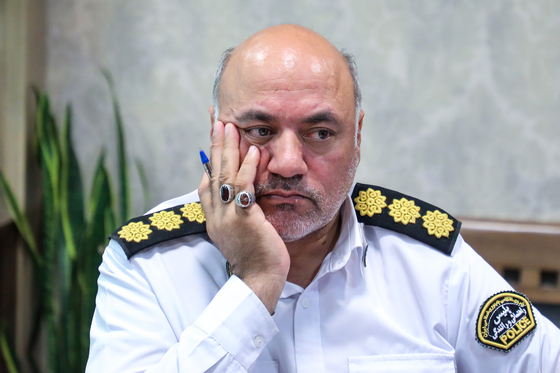 میزگرد بررسی حوادث خیابان وکیل آباد