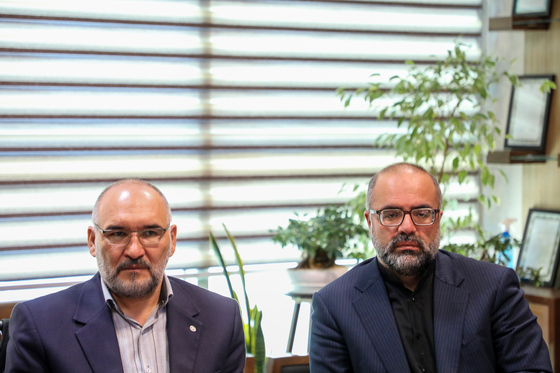 میزگرد بررسی حوادث خیابان وکیل آباد