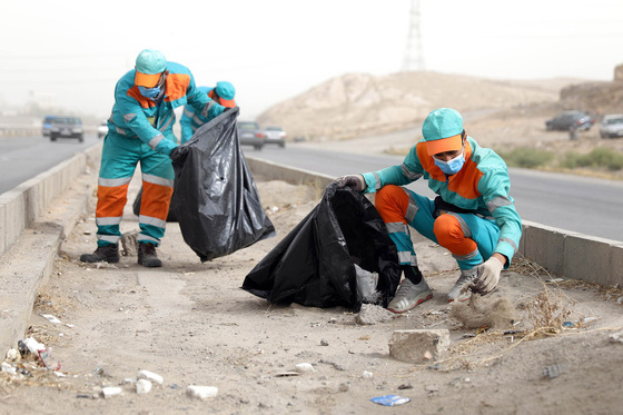 پاکسازی ٧ محور ورودی شهر مشهد تا عمق ۱۰ کیلومتر