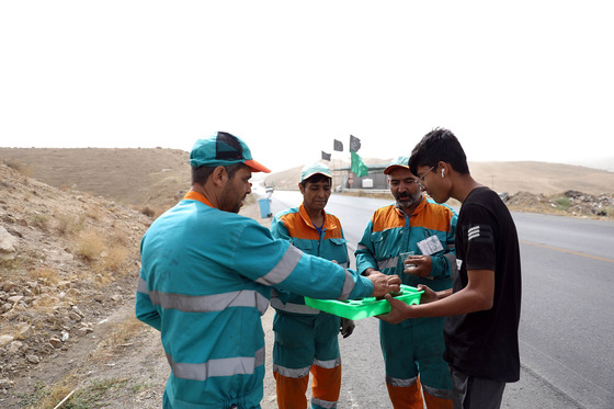 پاکسازی ٧ محور ورودی شهر مشهد تا عمق ۱۰ کیلومتر