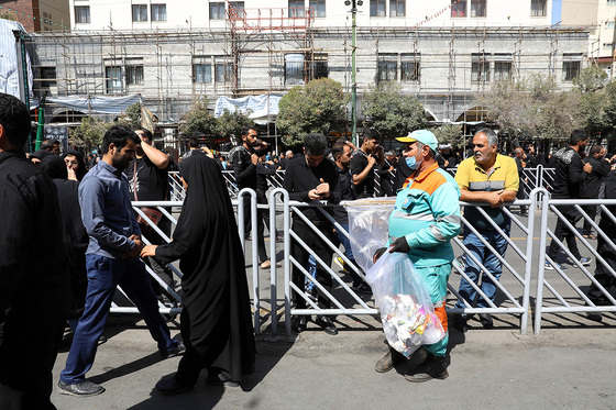 خدمت رسانی شهرداری مشهد به زائران امام رضا (ع)