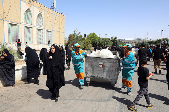 خدمت رسانی شهرداری مشهد به زائران امام رضا (ع)