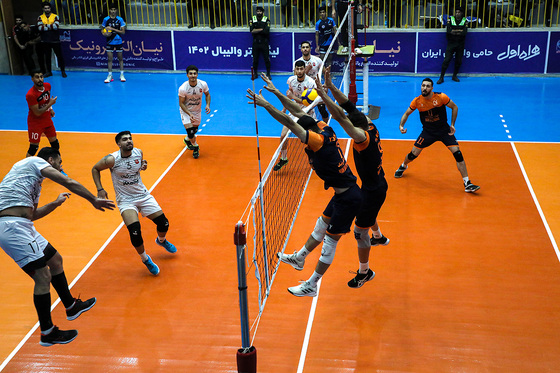 لیگ برتر والیبال | مسابقه نیان الکترونیک مشهد و گیتی پسند اصفهان