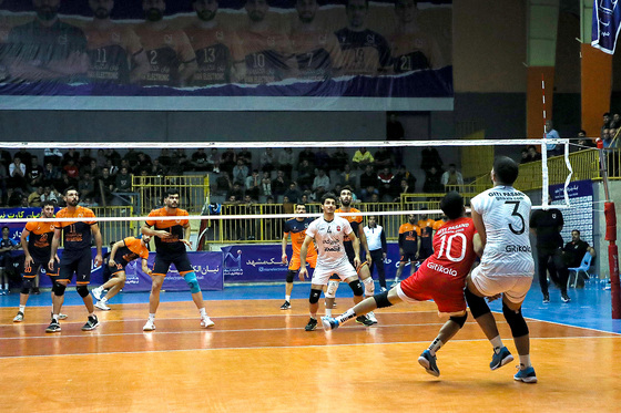 لیگ برتر والیبال | مسابقه نیان الکترونیک مشهد و گیتی پسند اصفهان