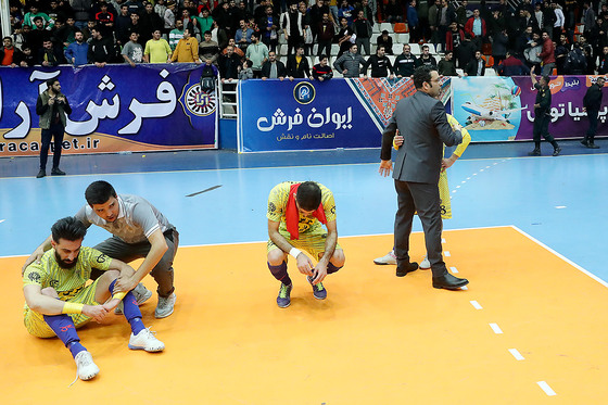 لیگ برتر فوتسال/مسابقه فرش آرا مشهد و مس سونگون