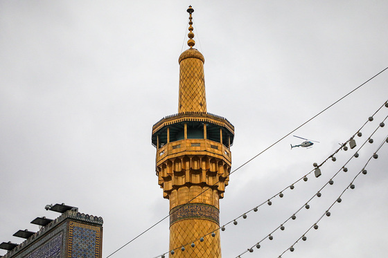 تحویل سال ۱۴۰۳ در حرم مطهر امام رضا (ع) و خیابان‌های منتهی به حرم