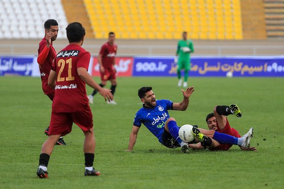 لیگ برتر فوتبال | مسابقه فوتبال پدیده مشهد و استقلال تهران