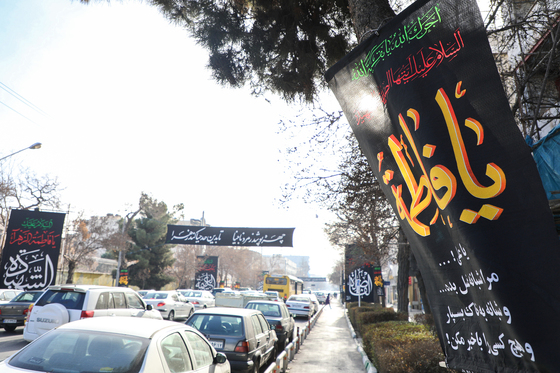 فضاسازی شهر مشهد به مناسبت ایام فاطمیه و سالگرد شهادت سردار سلیمانی