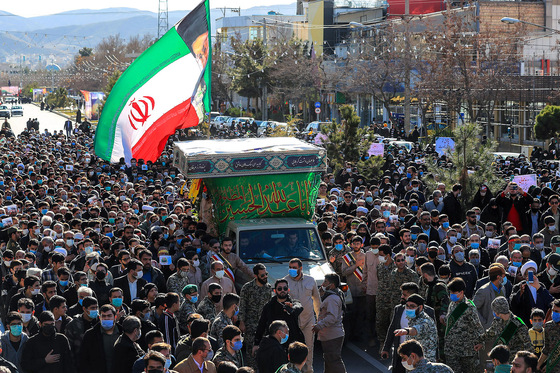 تشییع و خاکسپاری پیکر ۲ شهید گمنام دفاع مقدس در مشهد