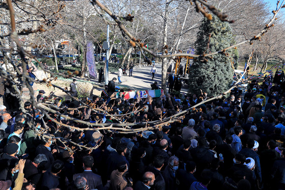 تشییع و خاکسپاری پیکر ۲ شهید گمنام دفاع مقدس در مشهد