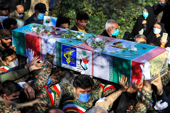 تشییع و خاکسپاری پیکر ۲ شهید گمنام دفاع مقدس در مشهد