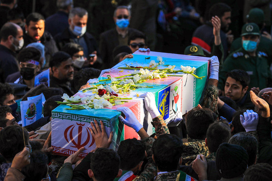 تشییع و خاکسپاری پیکر ۲ شهید گمنام دفاع مقدس در مشهد