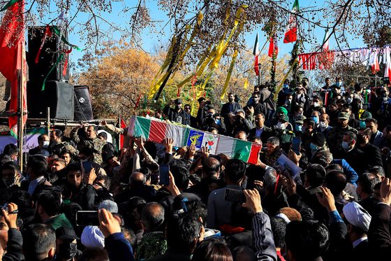 تشییع و خاکسپاری پیکر ۲ شهید گمنام دفاع مقدس در مشهد