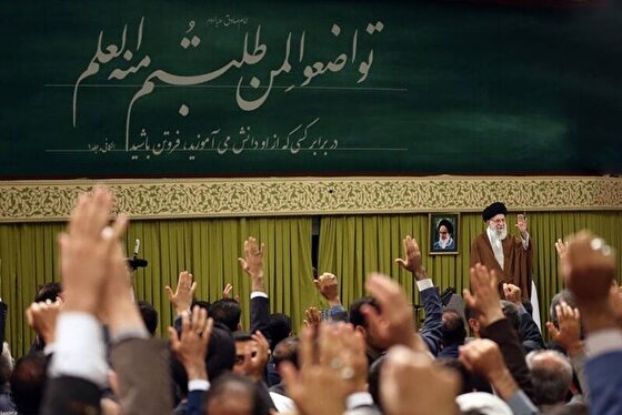 رهبر معظم انقلاب: سخنان اخیر رئیس جمهور آمریکا مایه سرافکندگی گوینده و مایه سرافکندگی ملت آمریکا است + فیلم (۲۷ اردیبهشت ۱۴۰۴)