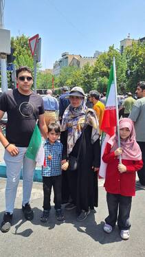 حضور باشکوه مردم در نماز جمعه همدلی و ایستادگی در دانشگاه تهران (۳۰ خرداد ۱۴۰۴) + عکس و فیلم