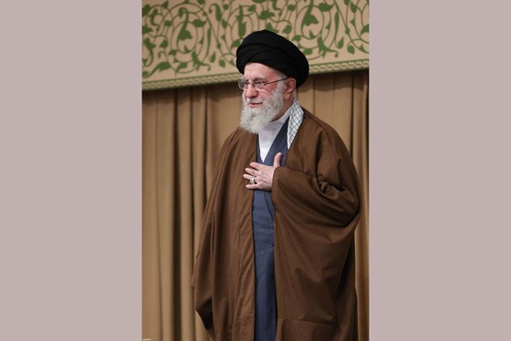 گزارش تصویری | دیدار دانش‌آموزان و دانشجویان با رهبر معظم انقلاب اسلامی، به‌مناسبت سیزدهم آبان‌ماه (۱۲ آبان ۱۴۰۴)