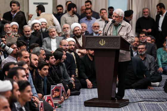 گزارش تصویری | دیدار دانش‌آموزان و دانشجویان با رهبر معظم انقلاب اسلامی، به‌مناسبت سیزدهم آبان‌ماه (۱۲ آبان ۱۴۰۴)