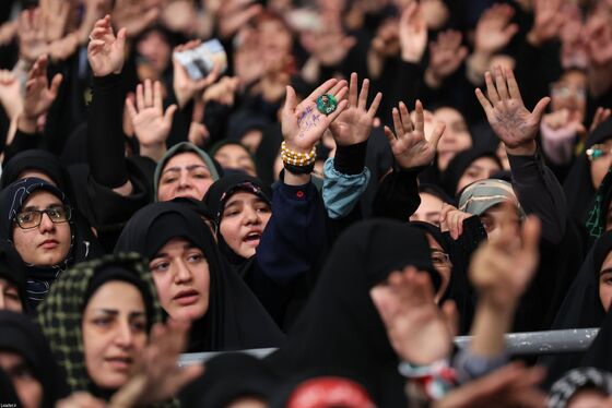 گزارش تصویری | دیدار دانش‌آموزان و دانشجویان با رهبر معظم انقلاب اسلامی، به‌مناسبت سیزدهم آبان‌ماه (۱۲ آبان ۱۴۰۴)