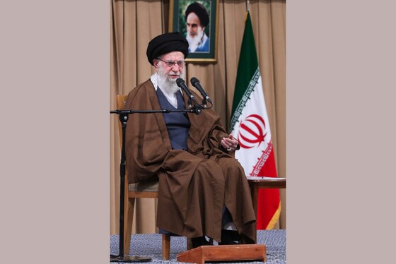 گزارش تصویری | دیدار دانش‌آموزان و دانشجویان با رهبر معظم انقلاب اسلامی، به‌مناسبت سیزدهم آبان‌ماه (۱۲ آبان ۱۴۰۴)