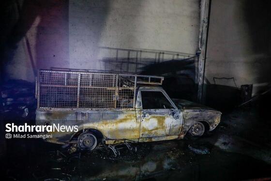 گزارش تصویری | وقوع آتش‌سوزی گسترده در یک کارگاه چوب و تولید مبلمان در مشهد