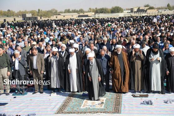 گزارش تصویری | اقامه نماز باران و استغاثه به درگاه الهی در مشهد (۲۲ آبان ۱۴۰۴)