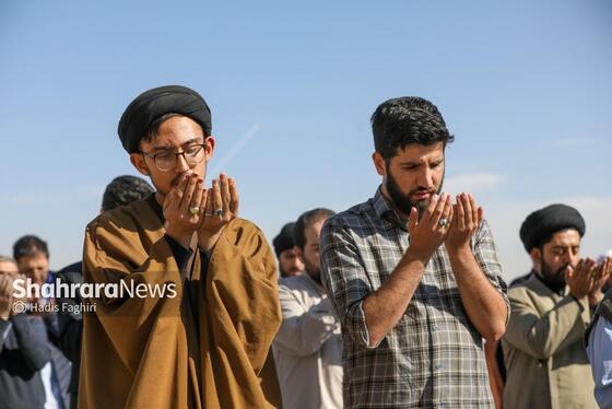 گزارش تصویری | اقامه نماز باران و استغاثه به درگاه الهی در مشهد (۲۲ آبان ۱۴۰۴)