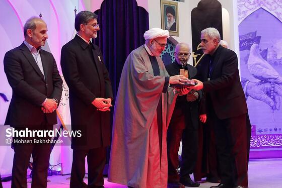 گزارش تصویری | اختتامیه بیست‌ودومین اجلاسیه بین‌المللی پیرغلامان حسینی در حرم مطهر رضوی