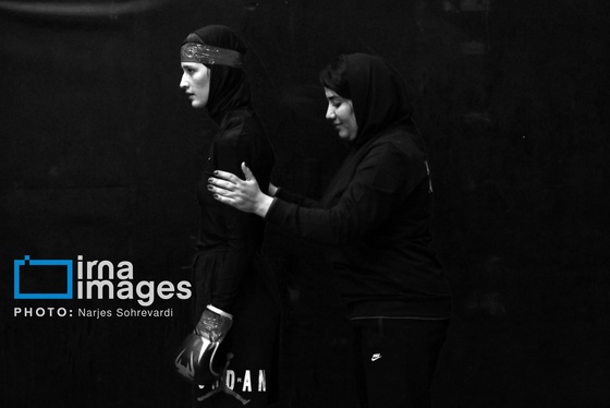 گزارش تصویری | مسابقات MMA زنان قهرمانی کشور در اراک