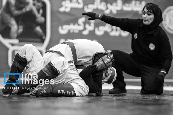گزارش تصویری | مسابقات MMA زنان قهرمانی کشور در اراک