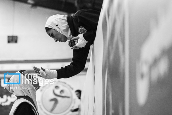 گزارش تصویری | مسابقات MMA زنان قهرمانی کشور در اراک