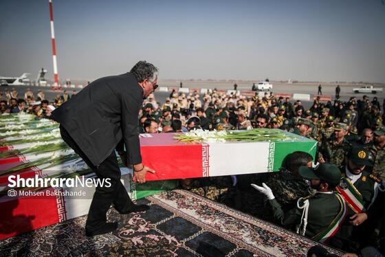 گزارش تصویری | مراسم استقبال از پیکر ۱۳ شهید گمنام دفاع مقدس در مشهد