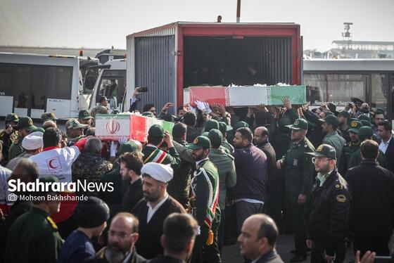 گزارش تصویری | مراسم استقبال از پیکر ۱۳ شهید گمنام دفاع مقدس در مشهد