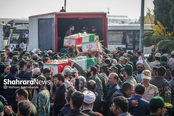 گزارش تصویری | مراسم استقبال از پیکر ۱۳ شهید گمنام دفاع مقدس در مشهد