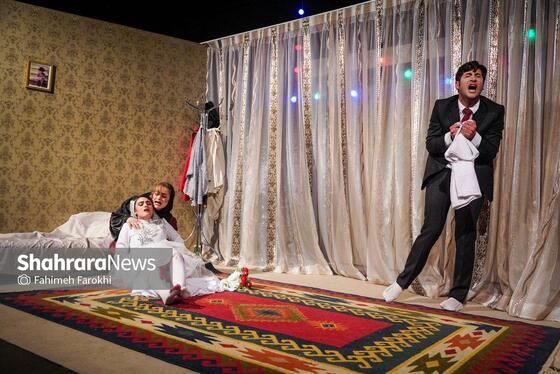 گزارش تصویری | تئاتر «شربت زعفران، آویشن،