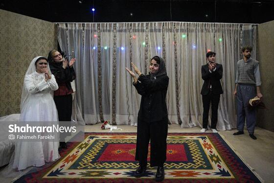 گزارش تصویری | تئاتر «شربت زعفران، آویشن،