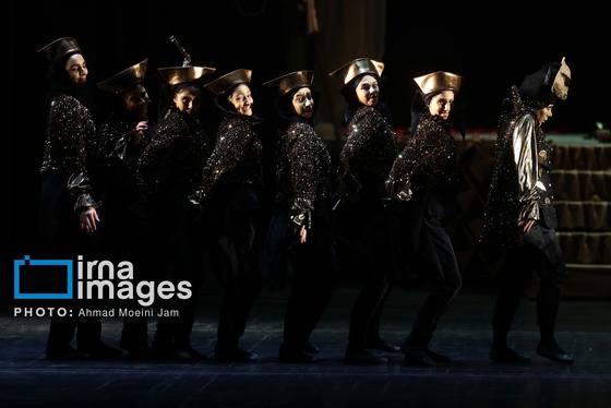 گزارش تصویری | نمایش موزیکال «رابین هود»