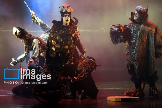 گزارش تصویری | نمایش موزیکال «رابین هود»