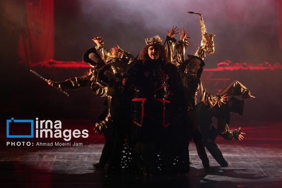 گزارش تصویری | نمایش موزیکال «رابین هود»