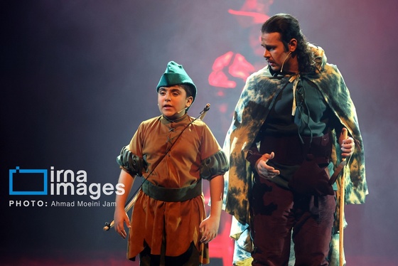 گزارش تصویری | نمایش موزیکال «رابین هود»